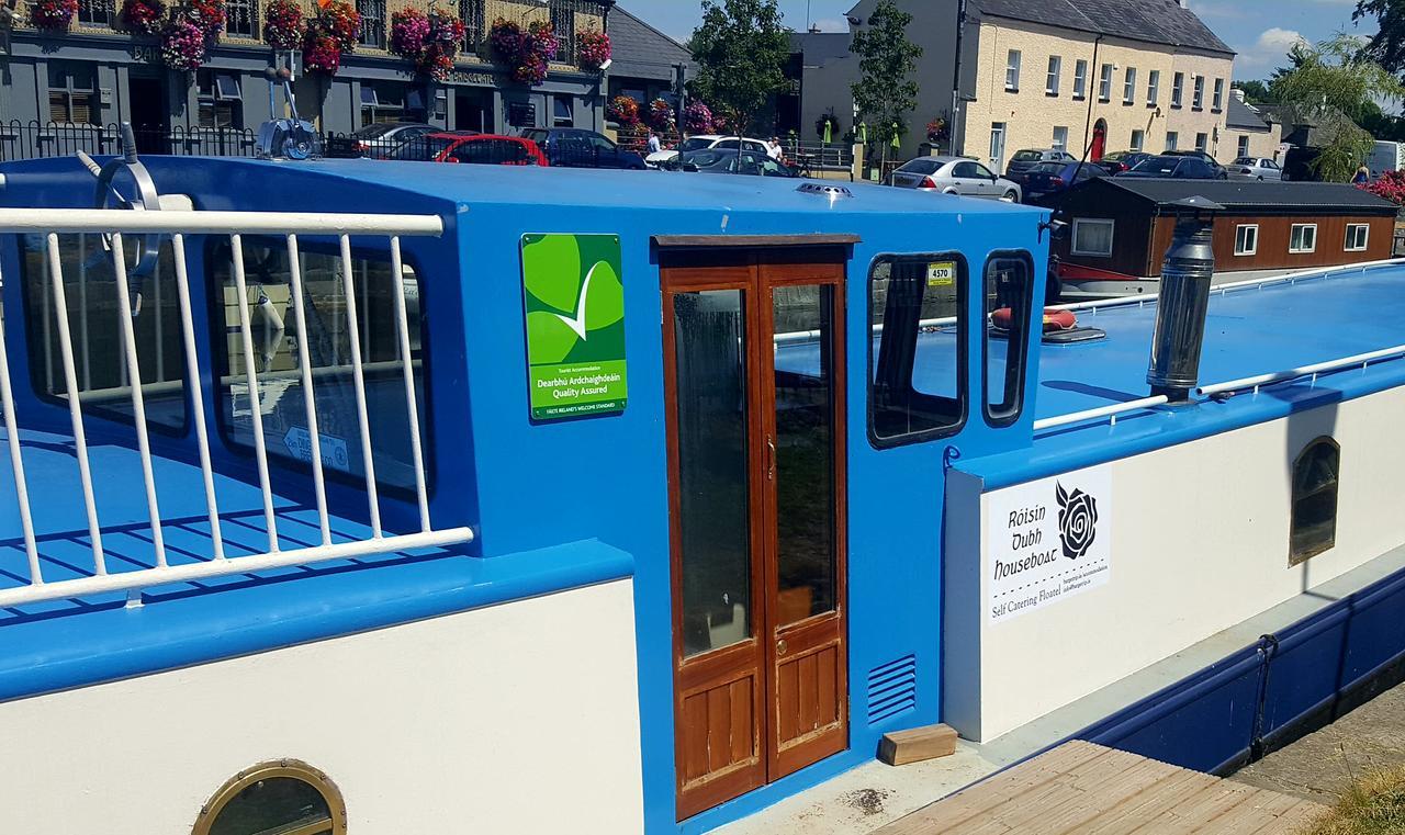 Roisin Dubh Houseboat Hotel Sallins ภายนอก รูปภาพ